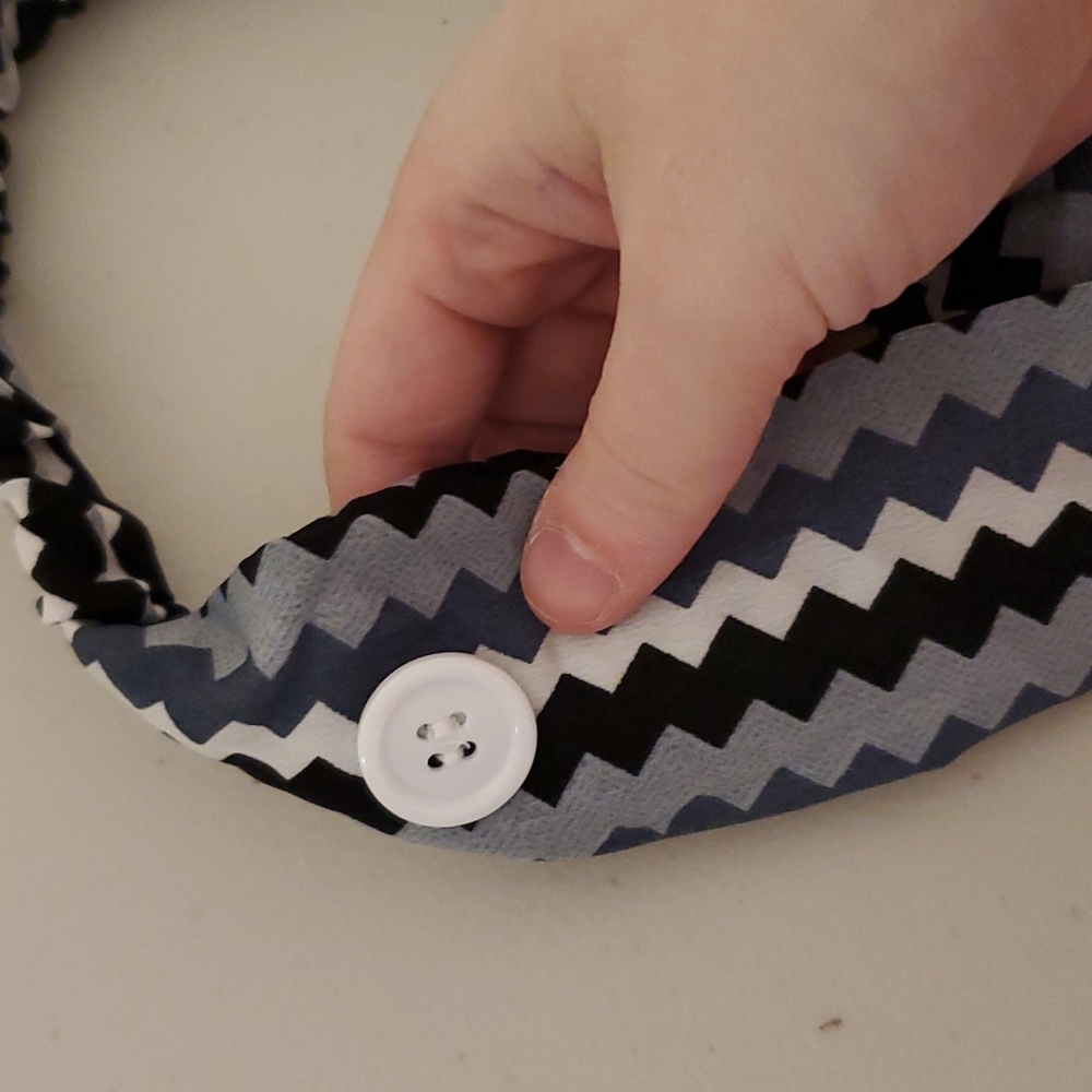Black,white, and gray chevron Head band with buttons on the sides - Picture 3 of 6